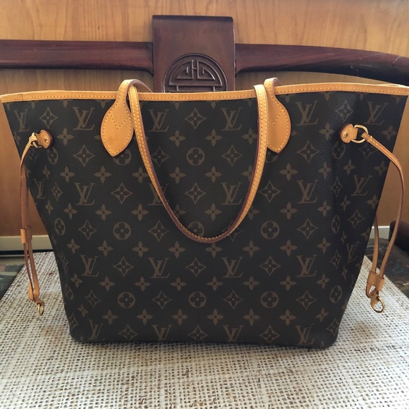 VGUC Louis Vuitton Neverfull MM Monogram tote bag